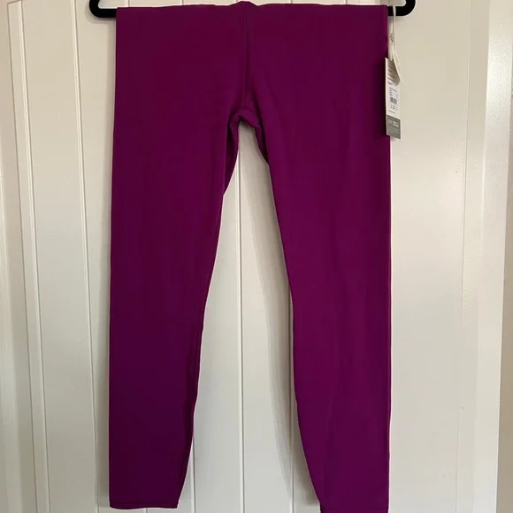 NWT Vuori all the feels Magenta Leggings - Picture 6 of 6